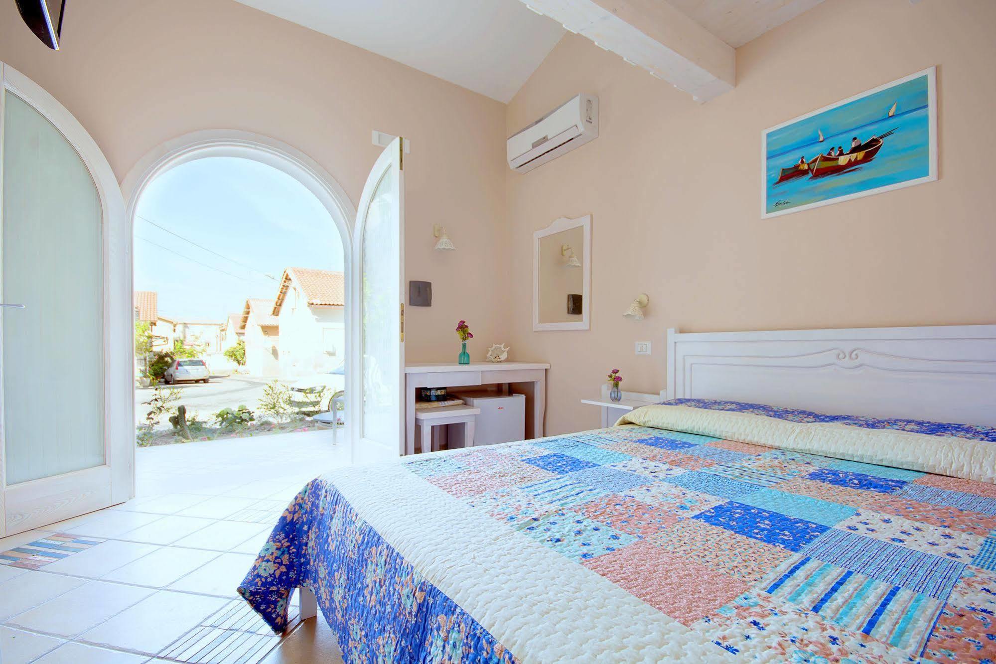 Residenza A Due Passi Dal Mare Hotell Tropea Exteriör bild