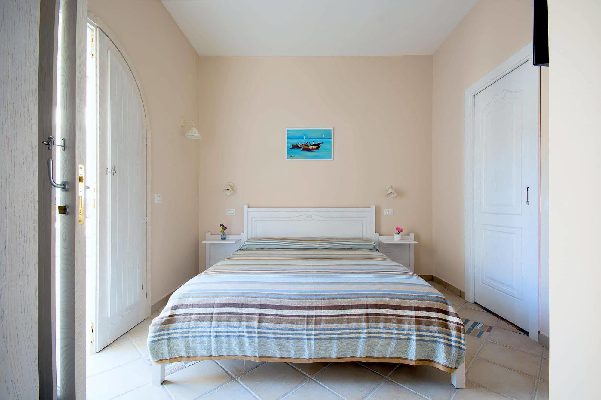 Residenza A Due Passi Dal Mare Hotell Tropea Exteriör bild